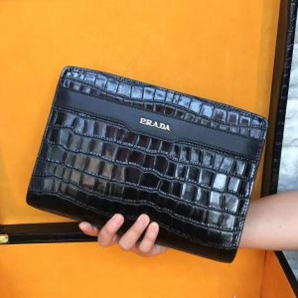 る春夏おすすめの人気商品 2026春夏も引き続き人気セール プラダ PRADA ポーチ.57.