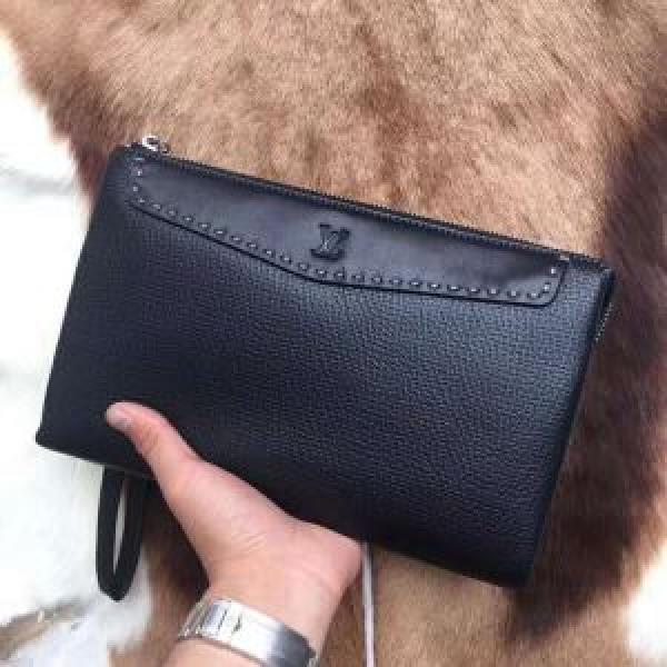最新のトレンドブランド人気的 《2026年》今、注目のストリート ルイ ヴィトン LOUIS VUITTON ポーチ.45.