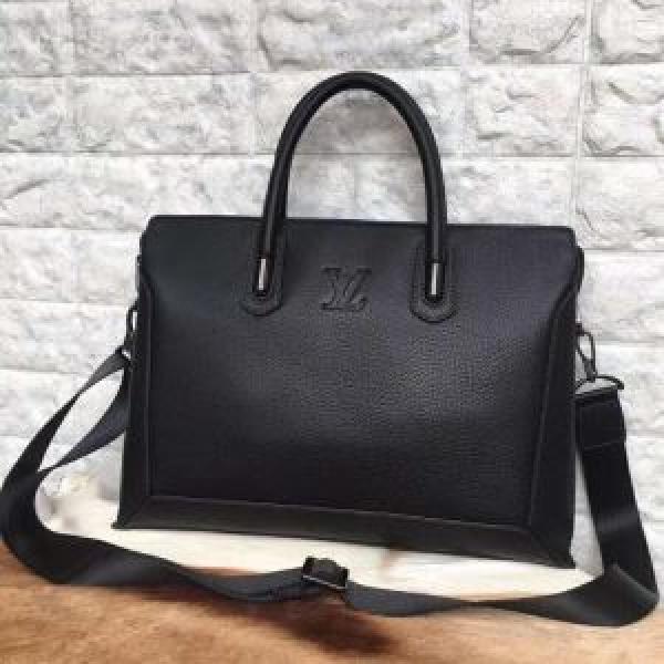 ビジネスバッグ 2026春夏も引き続きトレンド 定番のスタイル春夏限定 ルイ ヴィトン LOUIS VUITTON.45.