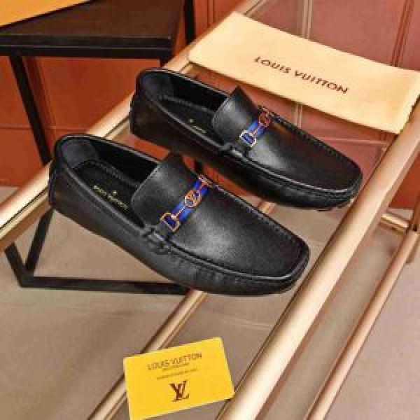 今季トレンドの限定アイテム 2026年の夏のマスト LOUIS VUITTON ルイ ヴィトン カジュアルシューズ 2色可選