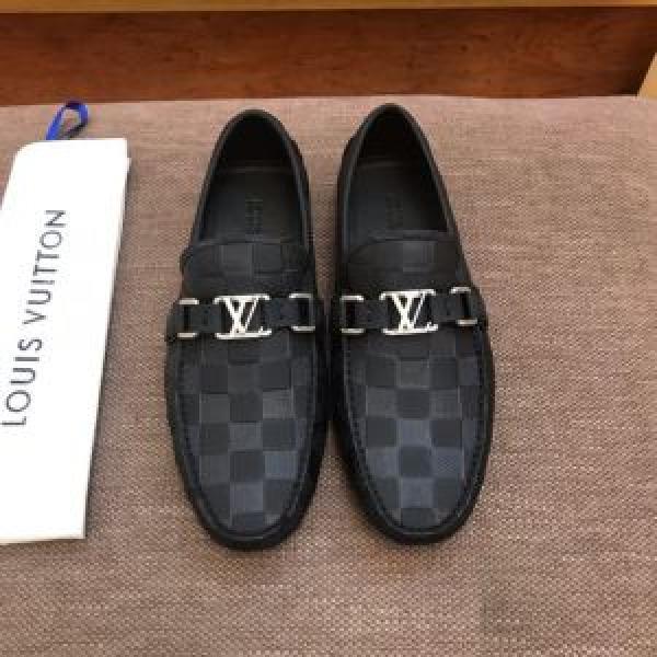 ブランドの話題の新作も！ 2025春夏トレンドアイテム LOUIS VUITTON ルイ ヴィトン カジュアルシューズ 2色可選