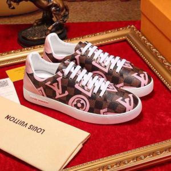 LOUIS VUITTON ルイ ヴィトン カジュアルシューズ 男女兼用 2026年の夏のマスト 春夏の流行りトップス