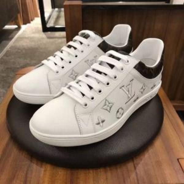 今から夏まで活躍する LOUIS VUITTON ルイ ヴィトン カジュアルシューズ  2026春夏のトレンド新商品