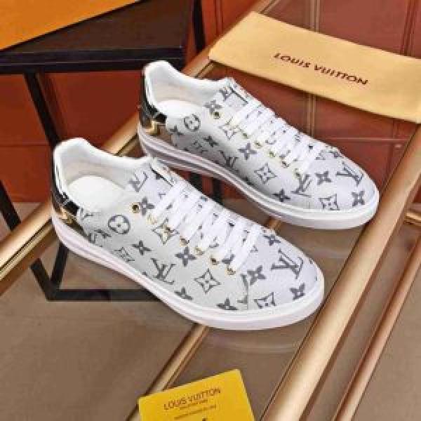 2色可選 カジュアルシューズ 今期のトレンド定番アイテム 2026年春夏シーズンの人気 LOUIS VUITTON ルイ ヴィトン
