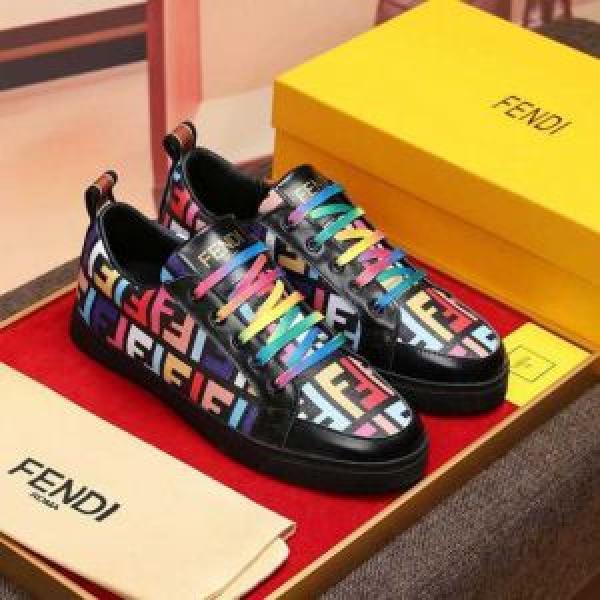 FENDI フェンディ カジュアルシューズ 2026春夏も引き続きトレンド 今流行のストリート上品