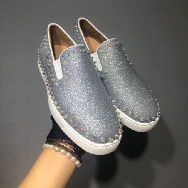 クリスチャンルブタン Christian Louboutin スニーカー、靴 2色可選 特に夏は人気アイテム おしゃれな夏ファッション2026