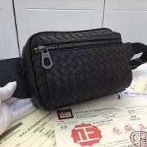 ショルダーバッグ 大人カジュアル夏ファッション2026 ボッテガ ブランド BOTTEGA VENETA お洒落トレンド人気.61.
