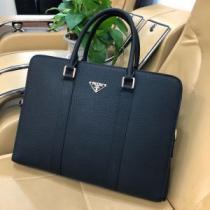 2026年春夏のトレンドアイテム プラダ PRADA ビジネスバッグ 春夏のトレンドアイテム.57.