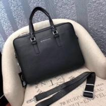 ビジネスバッグ 2026年の夏のマスト 春夏の流行りトップス プラダ PRADA.57.