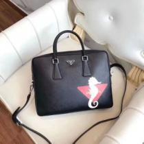 プラダ PRADA ビジネスバッグ 《2026年》今、注目のストリート 春夏のトレンドアイテム.57.