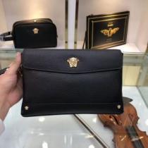 ポーチ 2026春夏のトレンド新商品 春夏シンプルファッションでOK！ ヴェルサーチVERSACE.82.