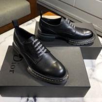 DIOR ディオール 革靴 2026年春夏のトレンドアイテム 春夏シンプルファッションでOK！