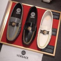 3色可選 カジュアルシューズ 2026春夏人気トレンドアイテム 今季は特に注目ファション VERSACE ヴェルサーチ