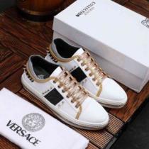 2026春夏は人気定番 VERSACE ヴェルサーチ カジュアルシューズ  2色可選 人気ストリートブランド新品