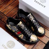 2026春夏のトレンド新商品 VERSACE ヴェルサーチ カジュアルシューズ 素敵なスタイルで夏の定番
