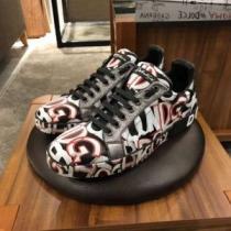 魅力的なカラー使い Dolce&Gabbana ドルチェ＆ガッバーナ カジュアルシューズ 2026春夏のトレンド新商品