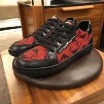 おしゃれデザインも大人気 2026SSのトレンド商品 LOUIS VUITTON ルイ ヴィトン カジュアルシューズ 2色可選