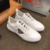 PRADA プラダ カジュアルシューズ 2026年春夏のトレンドアイテム 人気夏ファションおすすめ