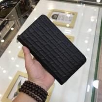 オシャレさん必見!アルマーニ 財布 値段 安い コピー ARMANI プリントロゴ 長財布 メンズ コーデ 本革 収納しやすい .169.
