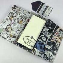 まずは定番！人気アイテム プラダ PRADA 財布 2色可選 【2026春夏】最新コレクション.158.
