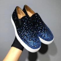 今年春夏ファション流行り クリスチャンルブタン Christian Louboutin スニーカー、靴 2色可選 2026春夏の大注目トレンド