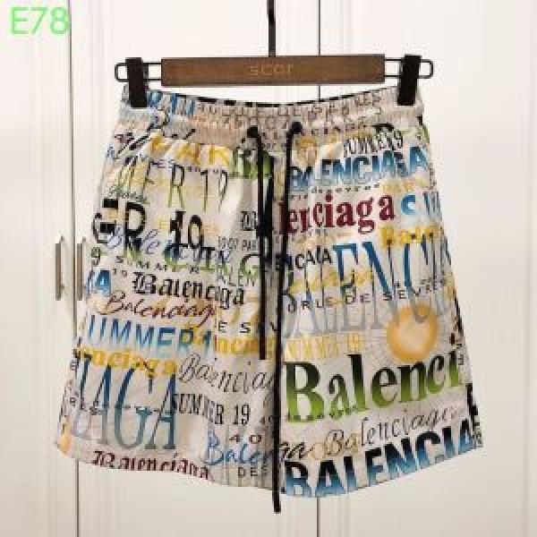 ショートパンツ バレンシアガ BALENCIAGA  2026春夏も引き続きトレンド 目を引く春夏トップス