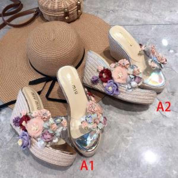 サンダル 2色可選 ミュウミュウ MIUMIU 《2026年》今、注目のストリート 暑い季節も大活躍