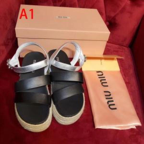 【2026年】夏のファッション 春夏らしい爽やかさ ミュウミュウ MIUMIU サンダル 2色可選
