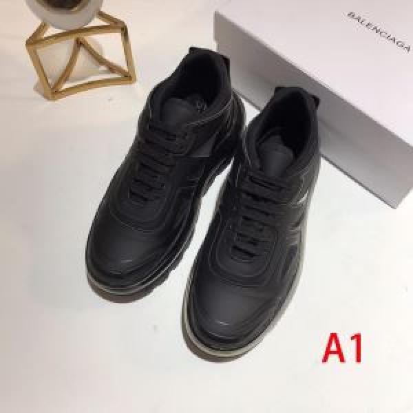 カジュアルシューズ 多色可選 2026春夏も引き続きトレンド 今年の夏は着こなし バレンシアガ BALENCIAGA