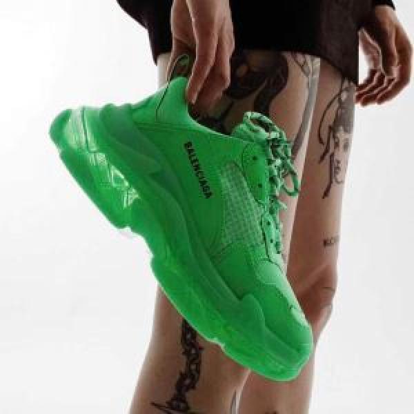 今から夏まで活躍する 2026春夏のトレンド新商品 バレンシアガ BALENCIAGA ランニングシューズ 4色可選