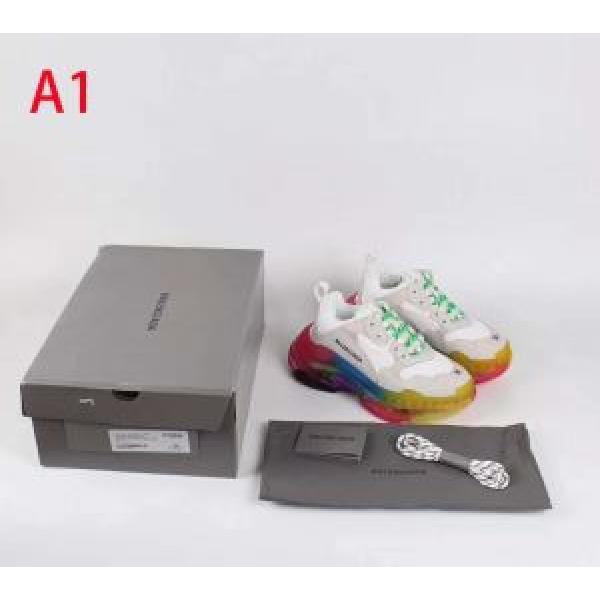 4色可選 ランニングシューズ  大人カジュアル夏ファッション2026 魅力的なカラー使い バレンシアガ BALENCIAGA
