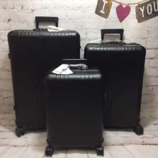 リモワ Rimowa デザイン抜群のアイテムスーツケース2026SSのトレンド商品 夏らしい季節感.559.
