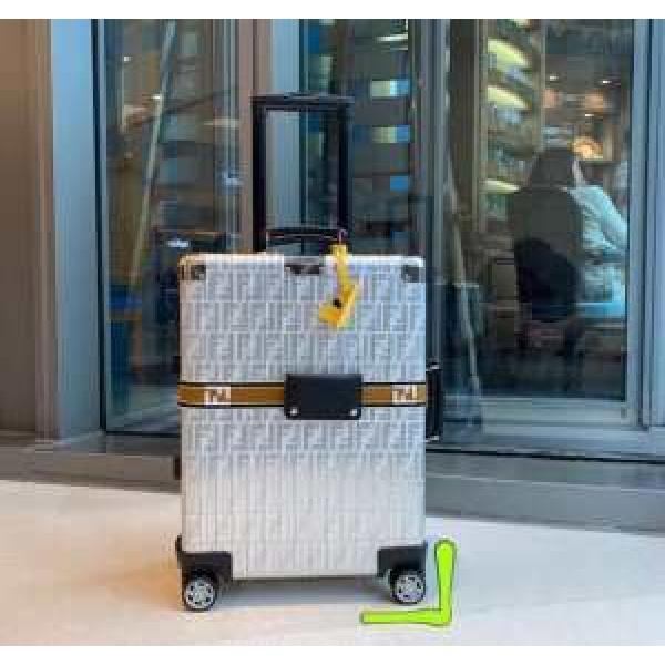 最終価格セール FENDI スーツケース おすすめな大人のトレンド 春夏の流行り2026新品 フェンディ.150.