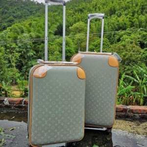 ルイ ヴィトン LOUIS VUITTON  《2026年》今、注目のストリート スーツケース さわやか夏スタイル新品.49..49..49..49..49..49..49..49..49..49..49..49.