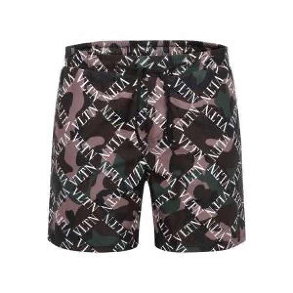 2026年の夏のマスト 春夏のトレンドアイテム ヴァレンティノ VALENTINO デニムパンツ