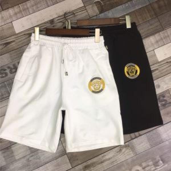 季節感をプラス人気商品 2色可選  2026年春夏のトレンドアイテム ヴェルサーチVERSACE デニムパンツ