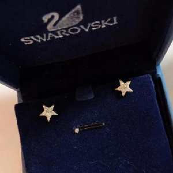 2026春夏も引き続きトレンド スワロフスキー SWAROVSKI ピアス 春夏のトレンドアイテム.554.