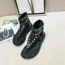 2026年春夏のトレンドアイテム ルイ ヴィトン LOUIS VUITTON サンダル 今年春夏ファション流行り