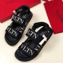 2026夏ファション新品 高級感が好評です ヴァレンティノ VALENTINO サンダル 2色可選 男女兼用