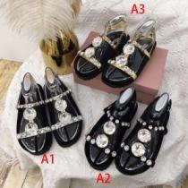 今シーズン注目のデザイン ミュウミュウ MIUMIU サンダル 3色可選 2026SSのトレンド商品