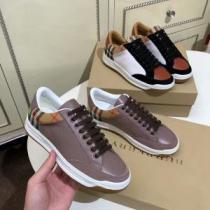 バーバリー BURBERRY カジュアルシューズ 2色可選 2025年春夏のトレンドアイテム 高級感が好評です