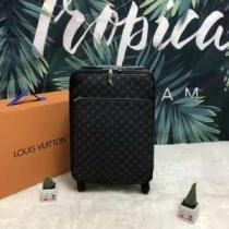 今年大人気 ルイ ヴィトンすごく稀少カラー  LOUIS VUITTON  スーツケース 正規品保証19春夏.45.
