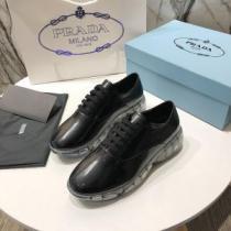 《2026年》今、注目のストリート 魅力的なカラー使い プラダ PRADA カジュアルシューズ 2色可選
