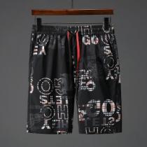 バーバリー BURBERRY ブランド ジーンズ 男女兼用 2026年の夏のマスト 今期のトレンド定番アイテム