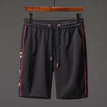 夏っぽさ新作アイテム 2026年春夏のトレンドアイテム モンクレール MONCLER デニムパンツ