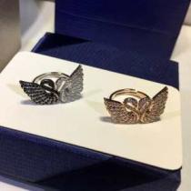 指輪 2色可選 2026春夏トレンドアイテム 今流行りの最新コレクション スワロフスキー SWAROVSKI.554.