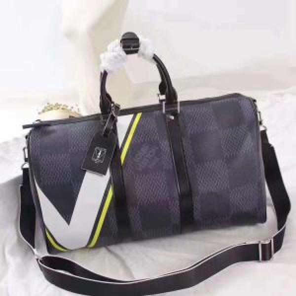 2026春夏3色可選手持ち&ショルダー掛けルイ ヴィトン LOUIS VUITTON 高級感溢れるデザイン.45.