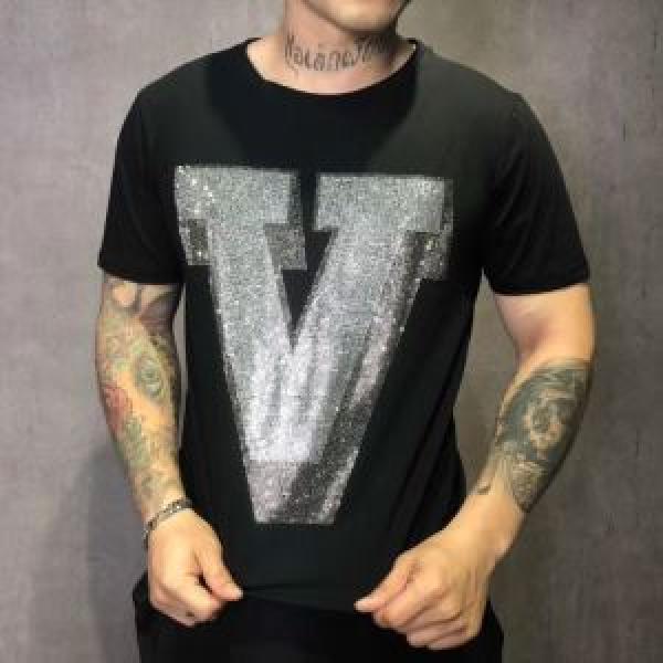 一目ぼれLOUIS VUITTON  Tシャツ/半袖 2026年春夏シーズンの人気 2色可選 ルイ ヴィトン  海外セレブは大人気