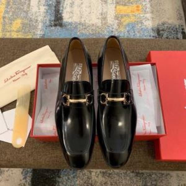 ビジネスシューズ ぜひ今年のトレンドをチェック リッチな印象に サルヴァトーレフェラガモ FERRAGAMO 2026年春夏のトレンドアイテム