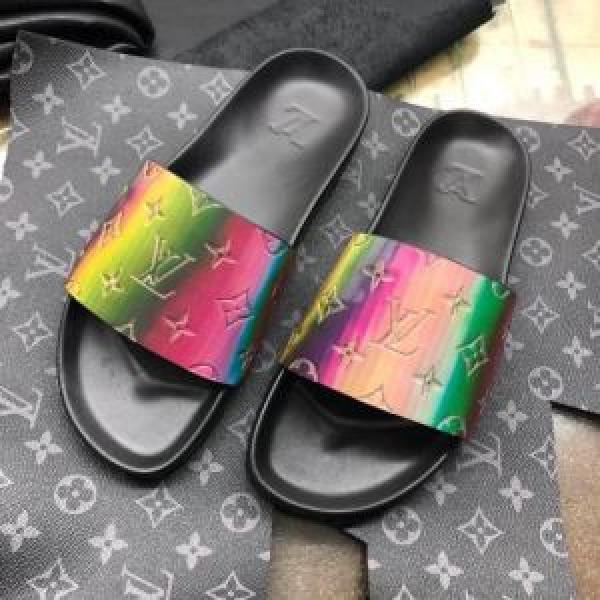 【2026年】夏のファッション ルイ ヴィトン LOUIS VUITTON 気持ちいい真夏日にぴったり サンダル 風通しのよい